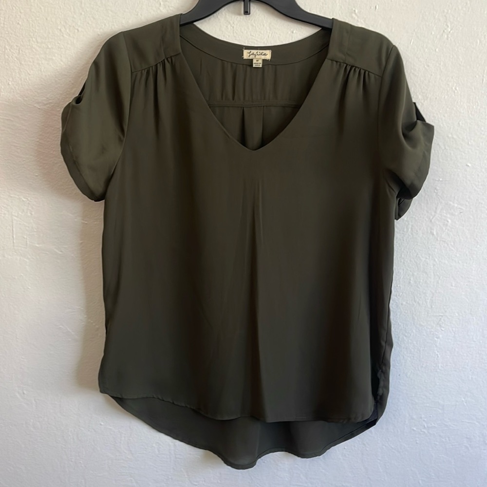 Lily White Womens size M blouse
